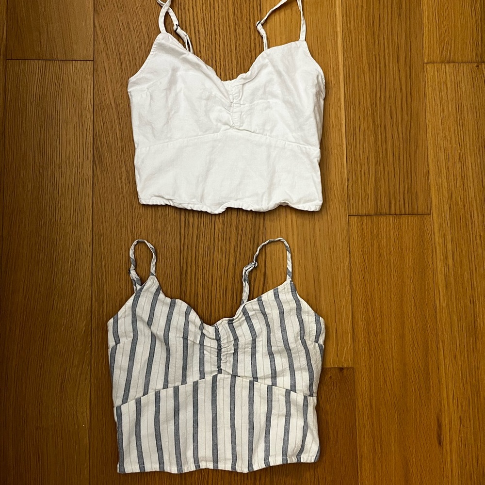 2 abercrombie and fitch xs cropped tank